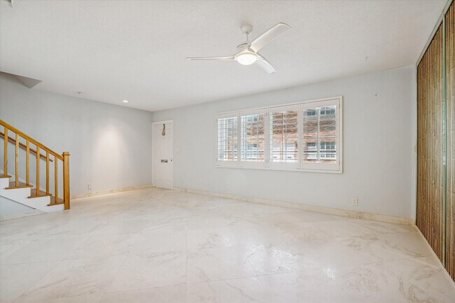 Building Photo - 5400 N Ocean Blvd