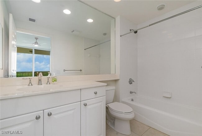 Building Photo - 455 Cove Tower Dr