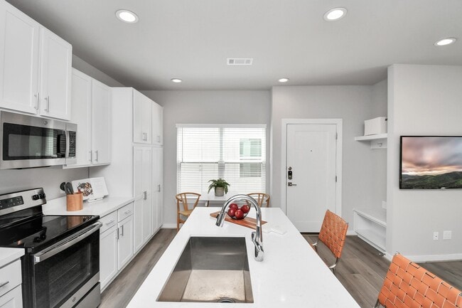 Building Photo - 23823 Cumberland Ridge Dr