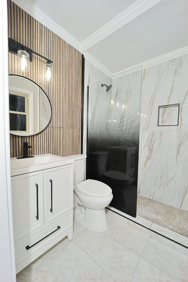 Building Photo - 1981 Brannen Rd SE