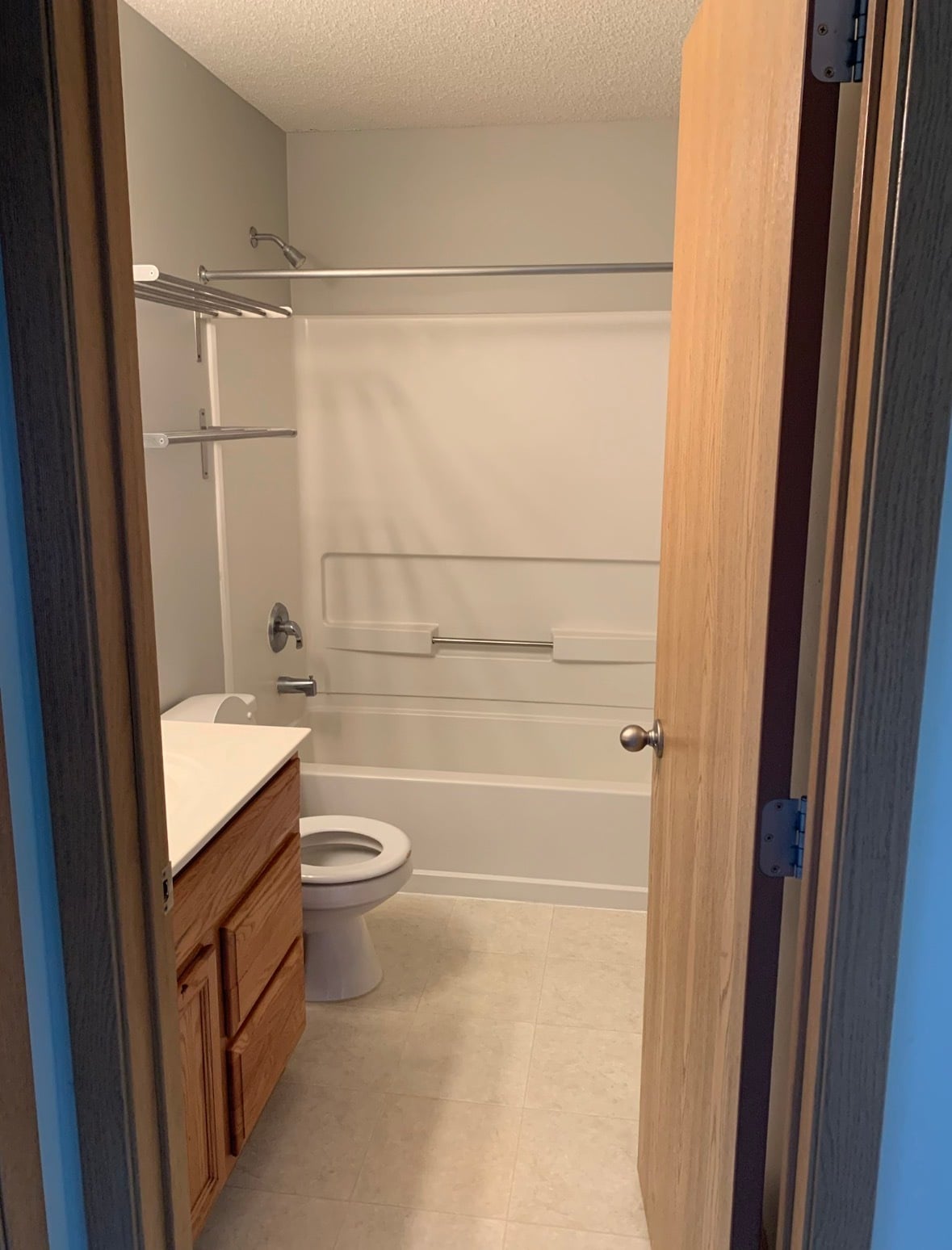 Upstairs bathroom - 7708 Arboretum Village Cir