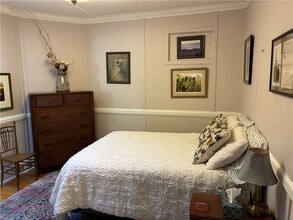 Building Photo - 136 E State St