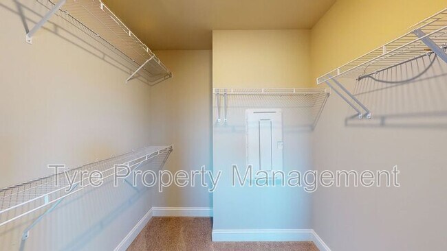 Building Photo - 2608 Sailor Rose Ln