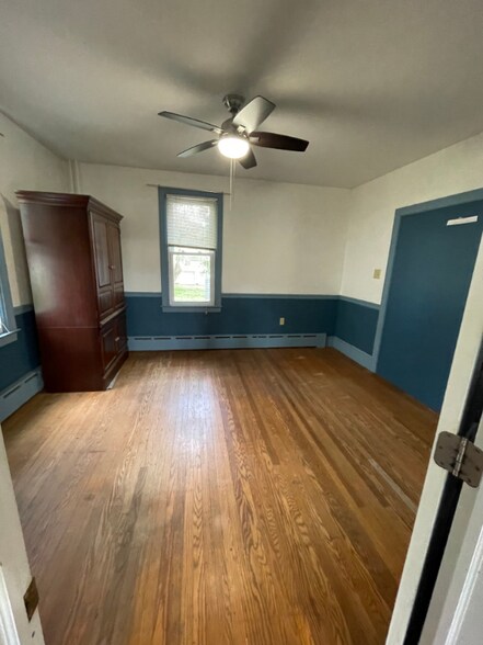 Building Photo - 723 Limekiln Pike