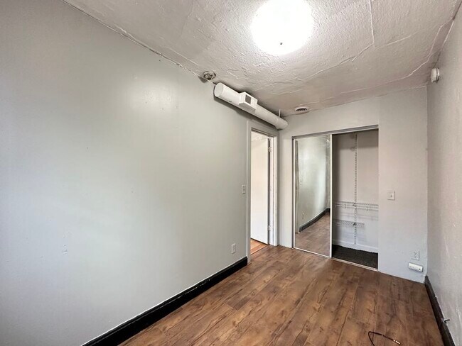 Building Photo - 1514 N Elston Ave