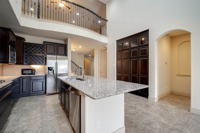 Building Photo - 24111 Valencia Ridge Ln