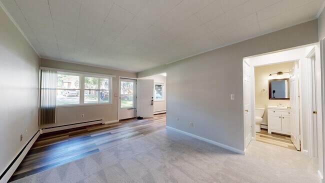 Building Photo - 124 Allen Dr