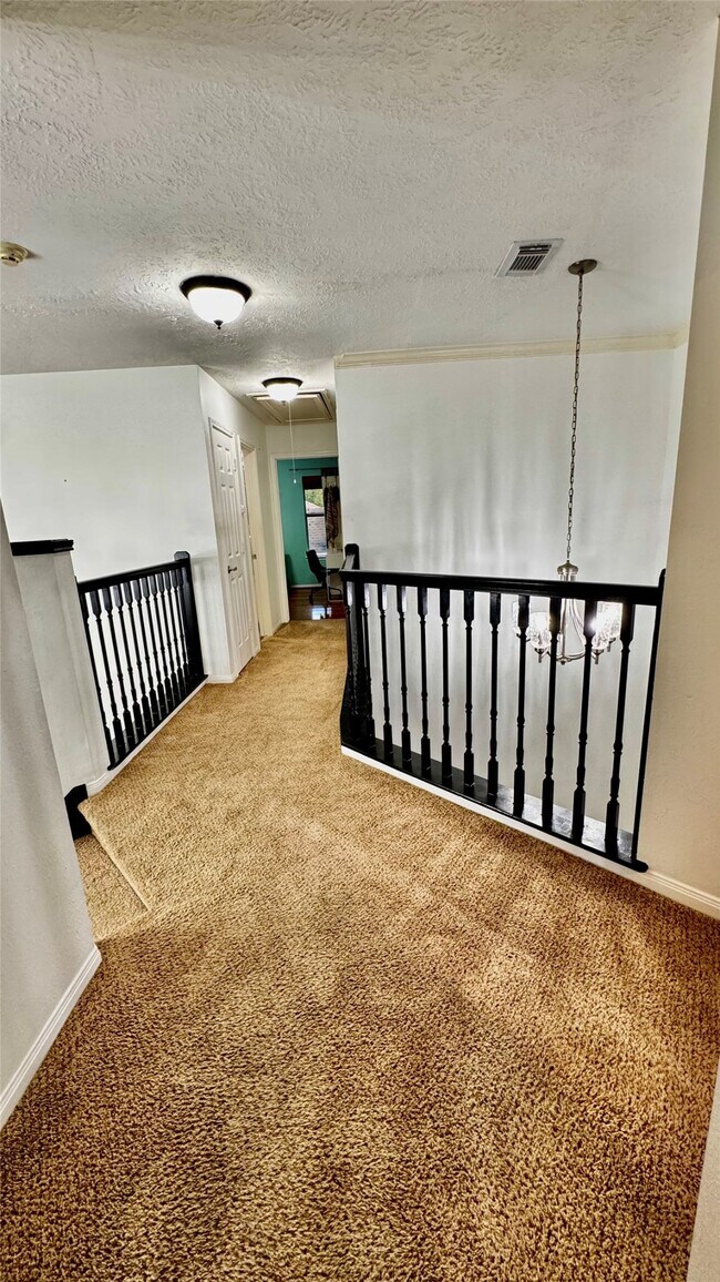Building Photo - 14506 Wadlington Dr