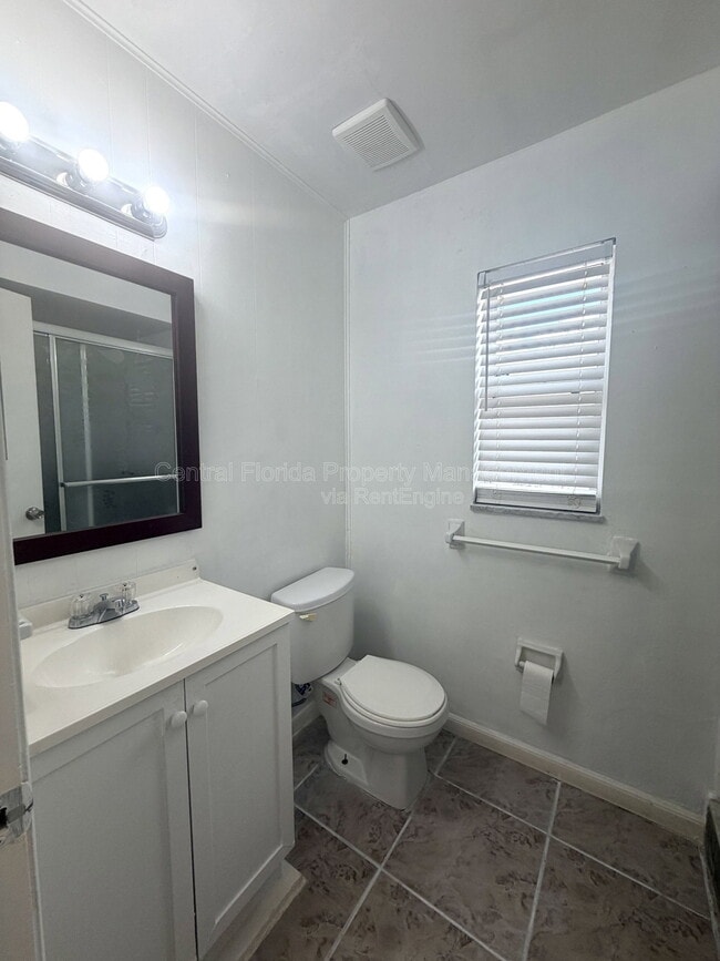 Building Photo - 7010 Ironwood Dr