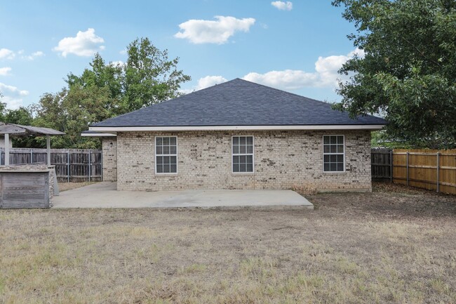 Building Photo - Beautiful Home in Leander