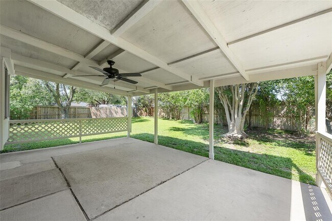 Building Photo - 17402 Eastwood Cir