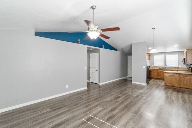 Building Photo - Single Family Home In Airway Heights!!