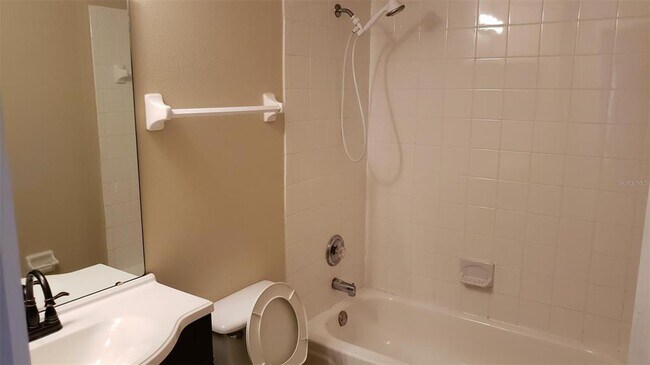 Building Photo - 636 Majesty Dr