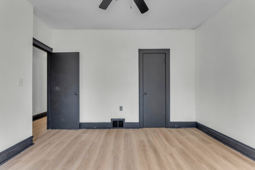 Building Photo - 3447 E 140th St