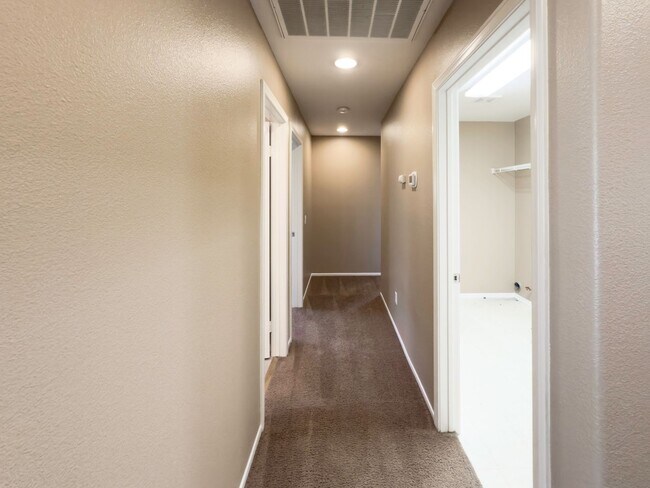 Building Photo - COMING SOON! 5 Bedroom, Cut-DeSac Home for Rent in a Beautiful, Murrieta Community!