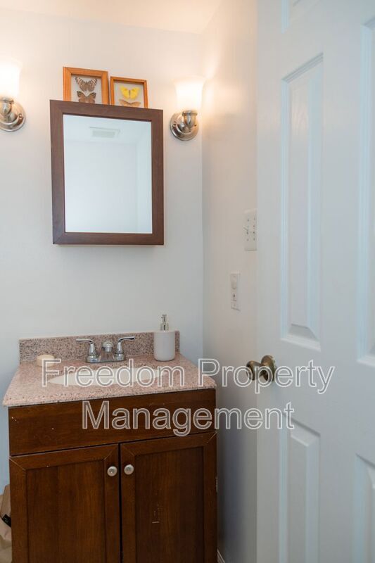 Building Photo - 5317 Macwood Dr