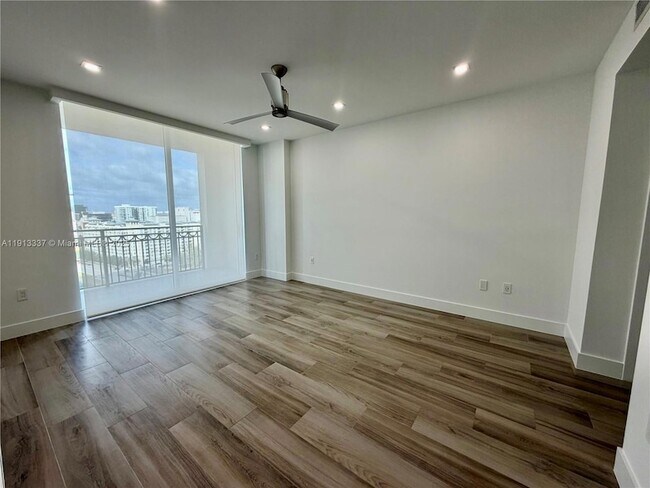 Building Photo - 550 Okeechobee Blvd