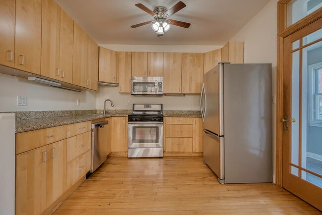 Building Photo - 4426 N Drake Ave