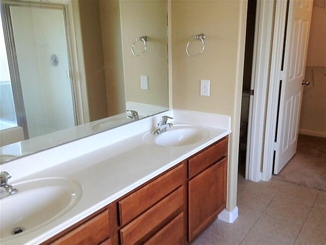 Building Photo - 22927 Lily Creek Dr