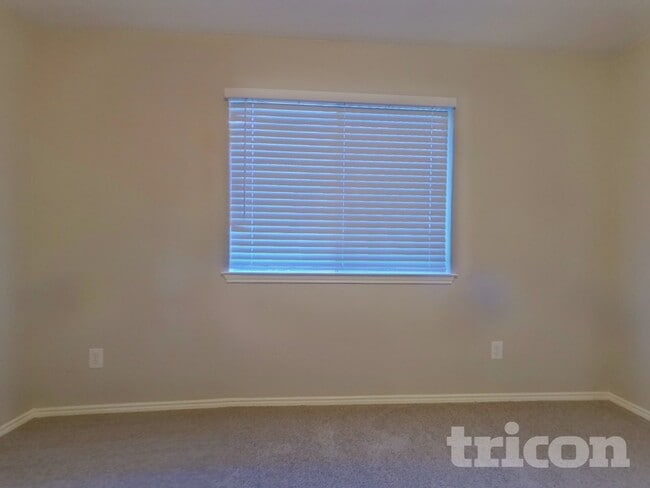 Building Photo - 5604 Nacona Dr
