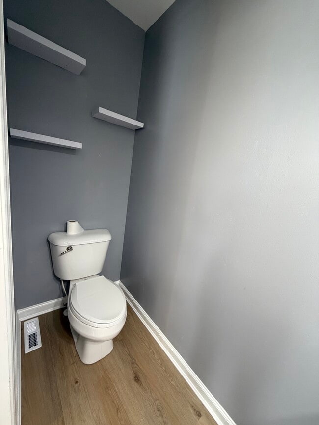 Building Photo - 517 Aidone Dr