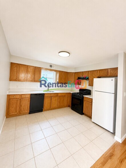 Building Photo - 509 S 19th St