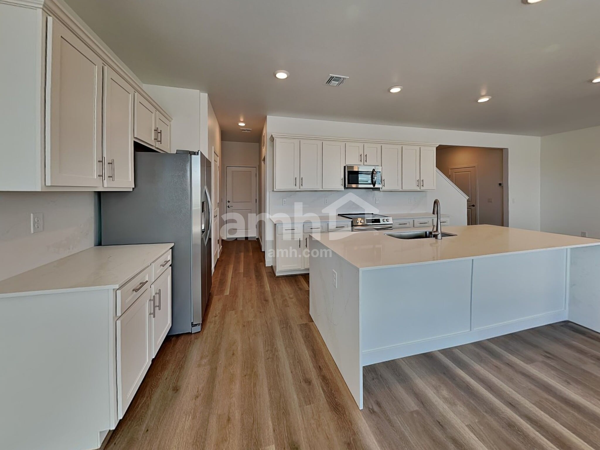 Building Photo - 6191 W Calle Lingo