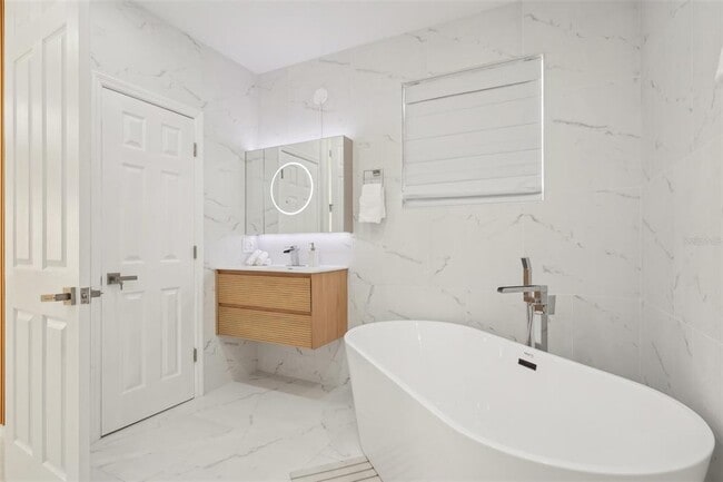 Building Photo - 6632 Pasturelands Pl