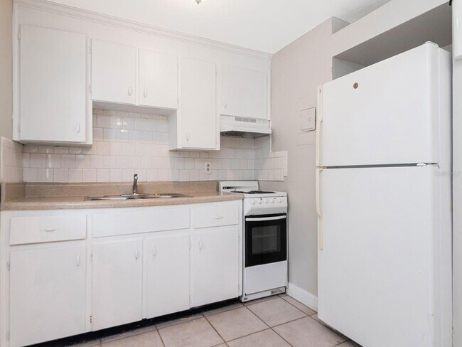 Building Photo - 104 Karde Ln