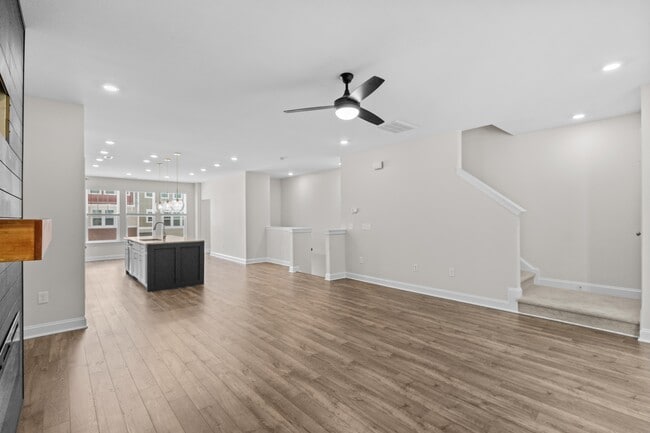 Building Photo - 2888 Macintosh Woods Dr