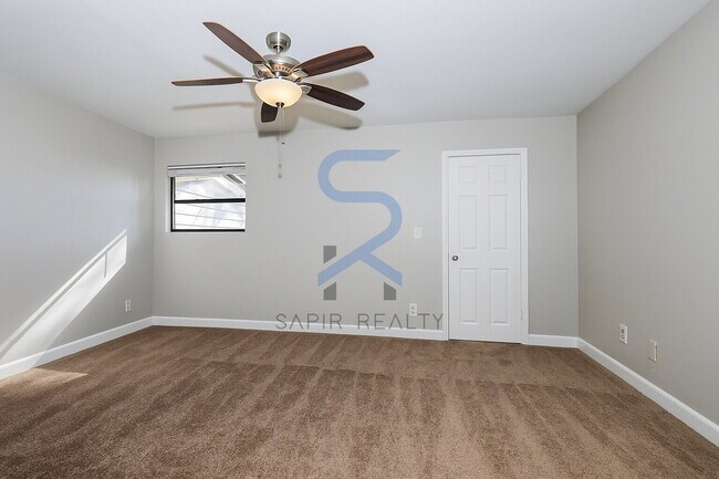 Building Photo - Move in before December 31st and get $100 OFF your rent for the first 3 months — PLUS a $250 Amaz...