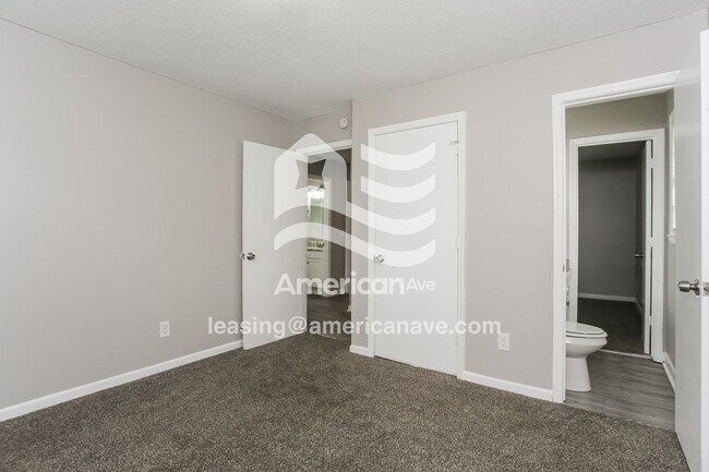 Building Photo - 108 Crestmore Dr