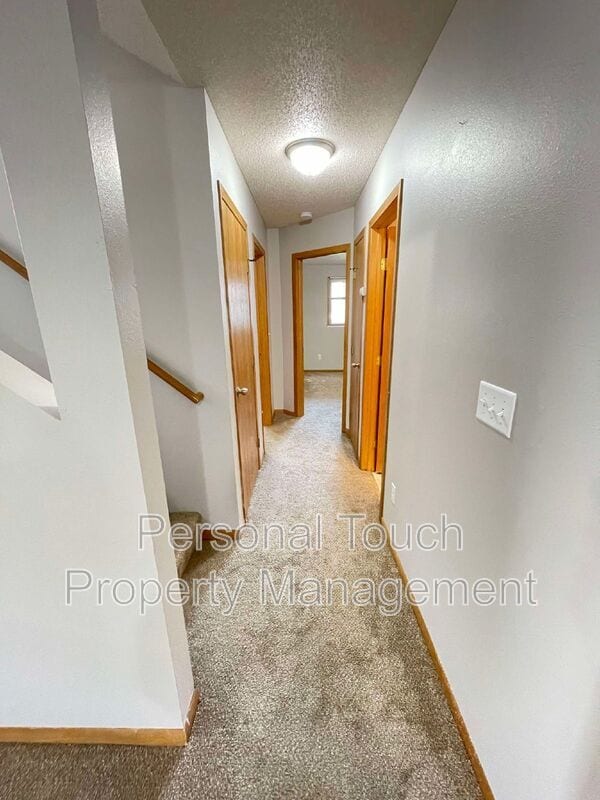 Building Photo - 2510 Amber Valley Ct S