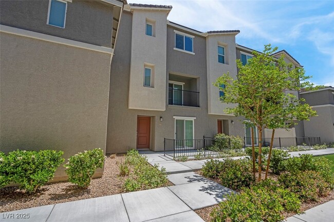 Building Photo - 12305 Crimson Horizon Rd.