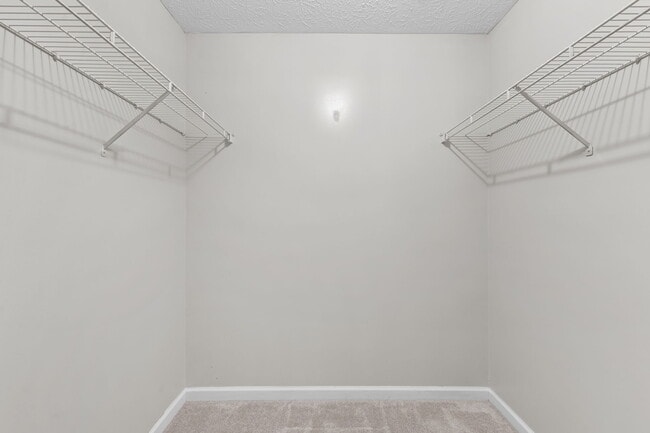 Building Photo - 778 Kingston Cir