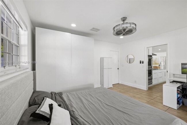 Building Photo - 3460 N 46th Ave