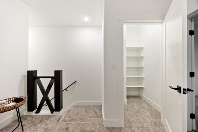 Building Photo - Convenience, Beauty and Space Makes this H...