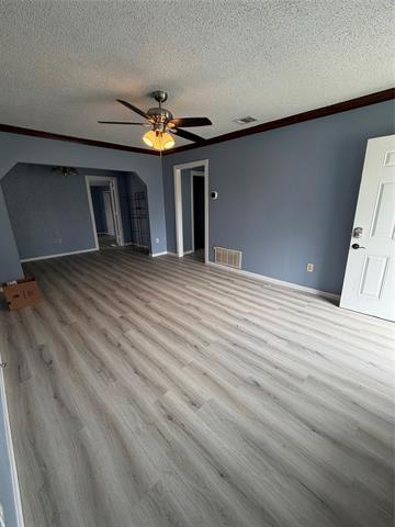 Building Photo - 1227 Avenue Ave