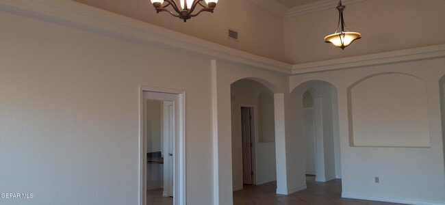 Building Photo - 5466 Buffalo Creek Dr