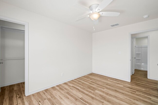 Building Photo - Country Living In Roosevelt ISD!