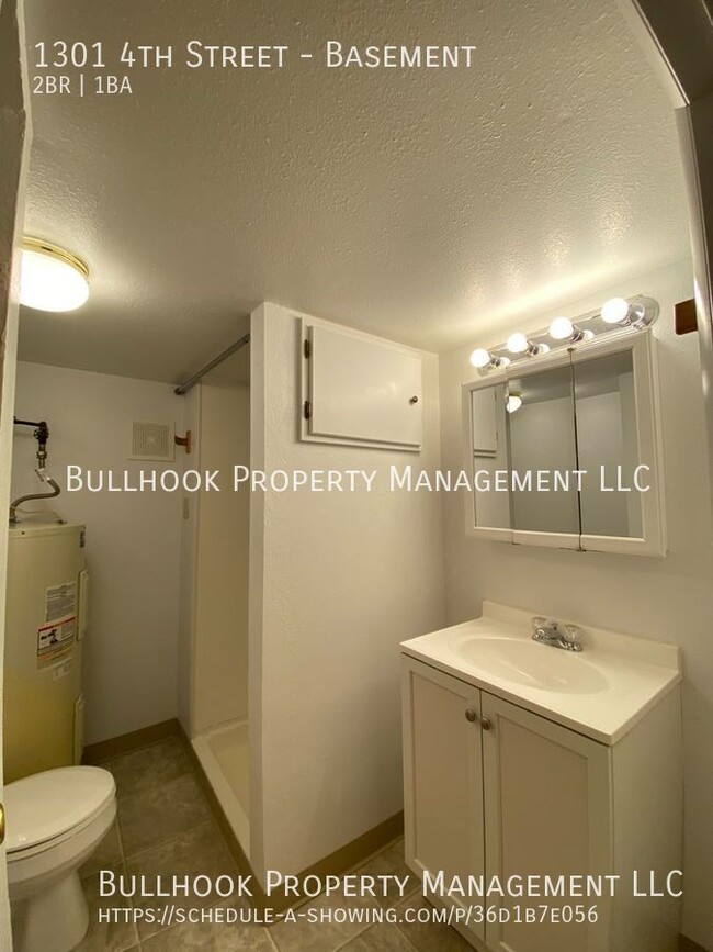 Building Photo - MOVE IN SPECIAL $200 off first full months...