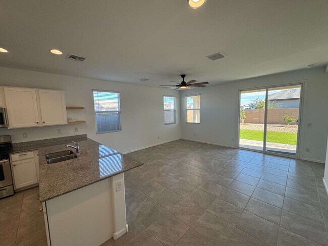 Building Photo - 32067 N Wayne Ln