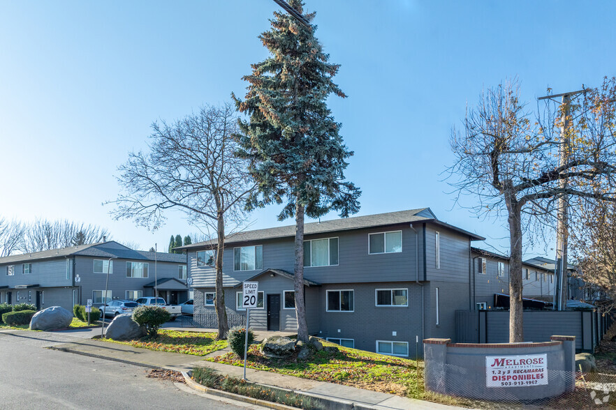 Primary Photo - Melrose Court Apartments