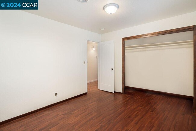 Building Photo - 1326 Babel Ln