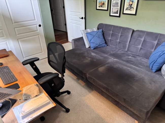 Building Photo - 8035 Lee Dr