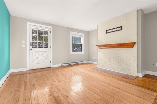 Building Photo - 3421 Pawtucket Ave