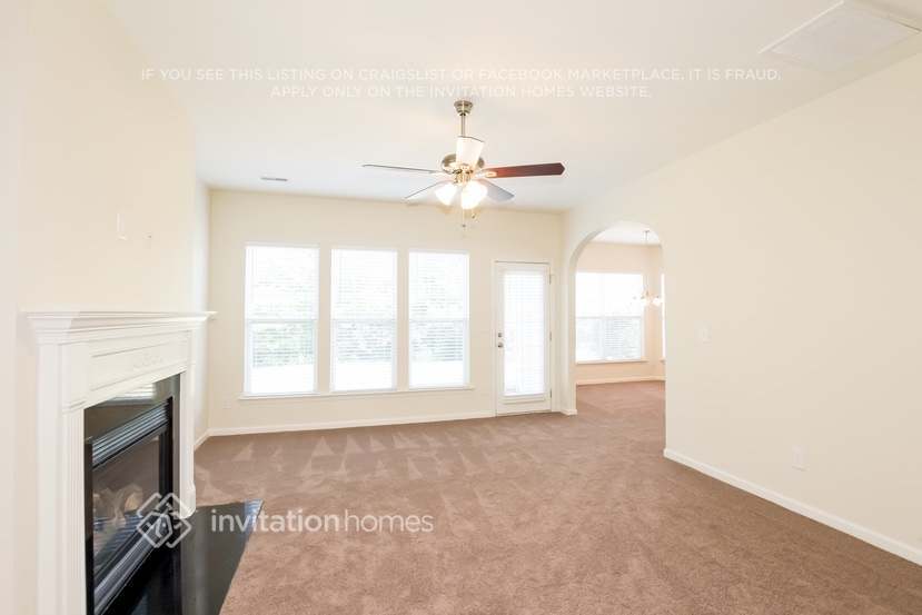 Building Photo - 1217 Hammond Dr