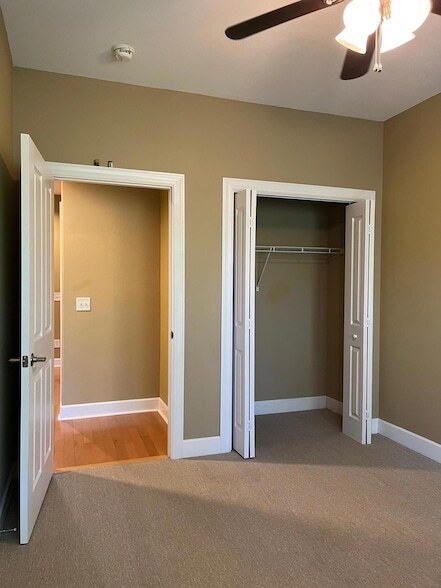 Building Photo - 38 Haven Cir