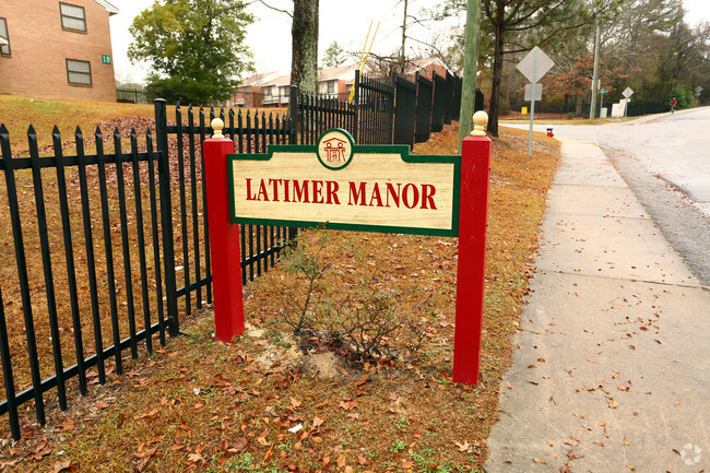 Building Photo - Latimer Manor