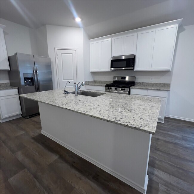 Building Photo - 3822 Zoeys Wy